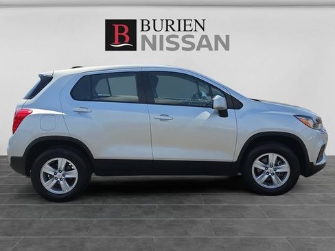 Used 2017 Chevrolet Trax LS AWD/4WD image 6