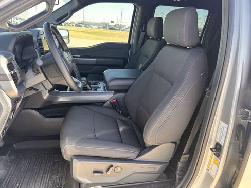 Used 2025 Ford F150 XLT w/ Equipment Group 302A MID image 29