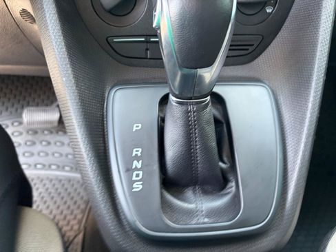 Used 2018 Ford Transit Connect XLT FWD image 7