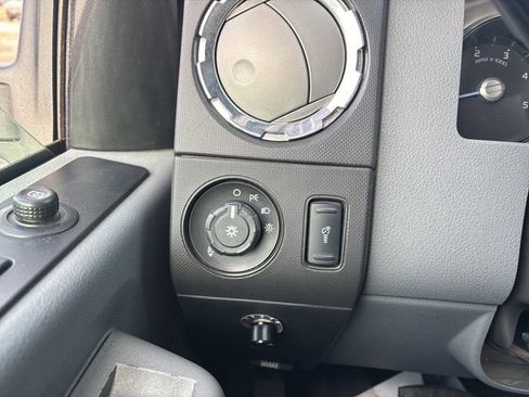 Used 2013 Ford F350 XLT w/ XLT Premium Pkg image 22