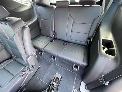 New 2026 Chevrolet Traverse RS image 24