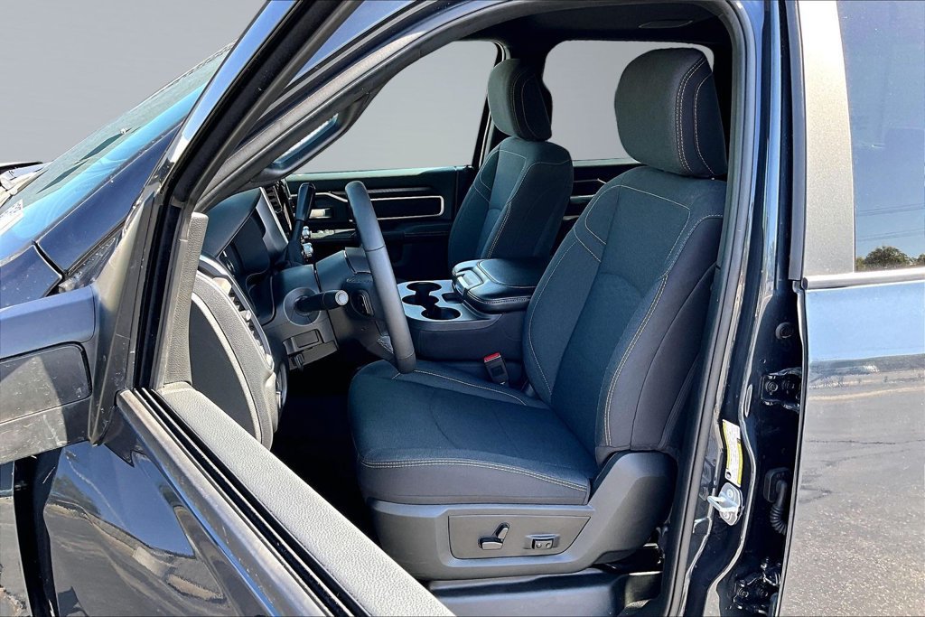 Certified 2026 RAM 2500 Big Horn AWD/4WD image 3