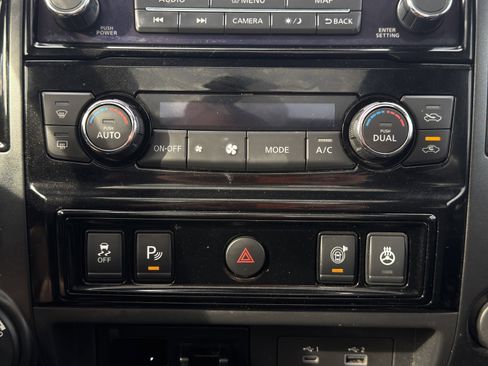 Used 2021 Nissan Titan PRO-4X w/ Pro-4x Convenience Package image 52