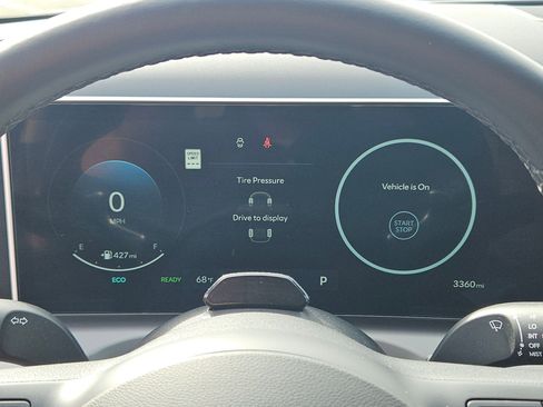 Certified 2025 Hyundai Tucson SEL image 12