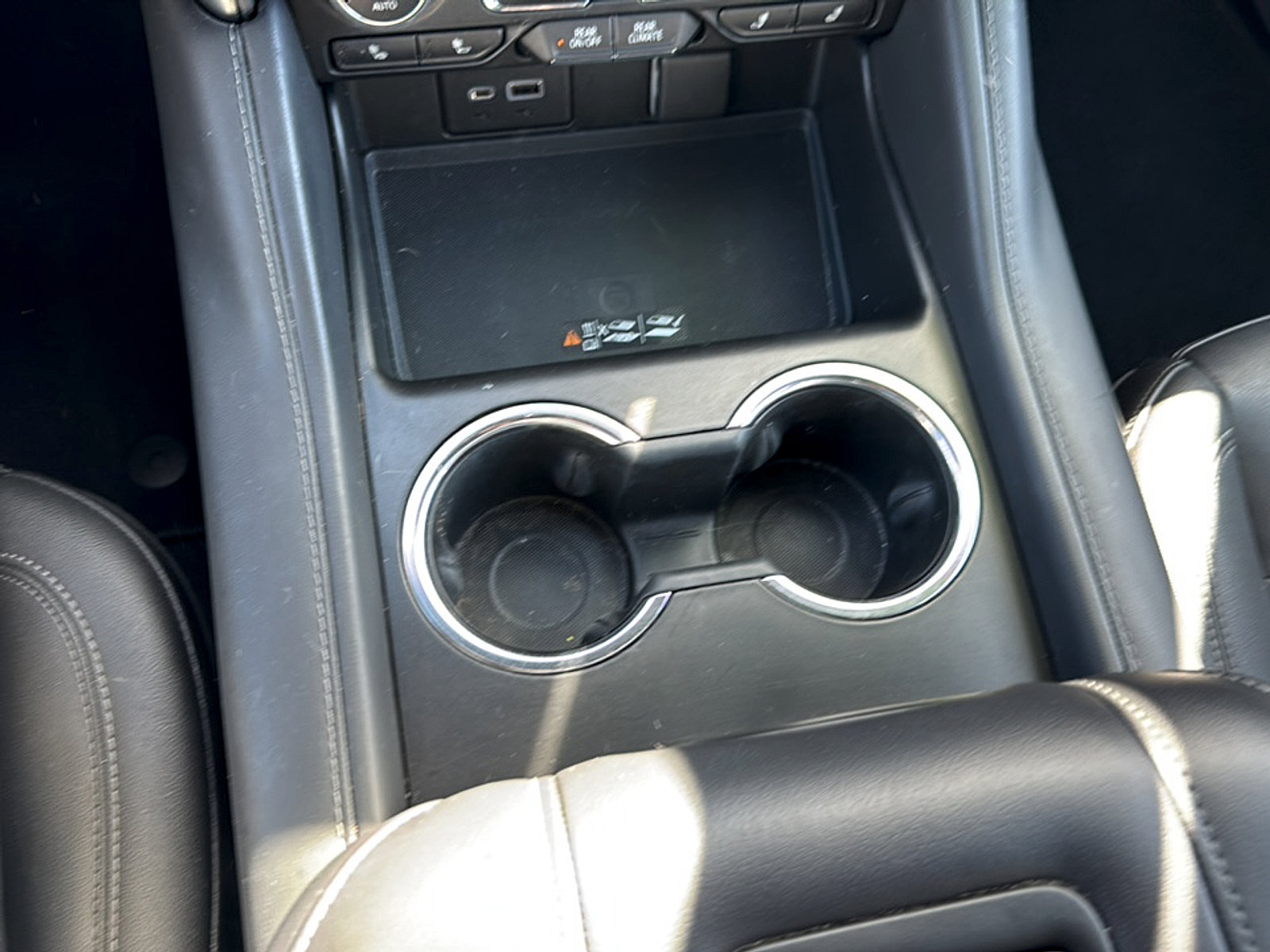 Used 2022 Chevrolet Tahoe Z71 AWD/4WD image 16