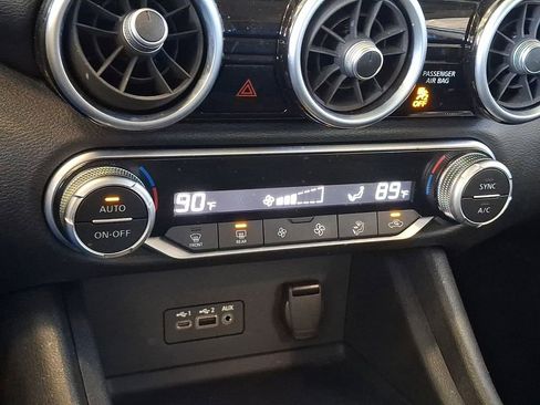 Used 2020 Nissan Sentra SV image 17