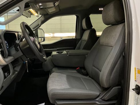 Used 2025 Ford F250 XLT image 11