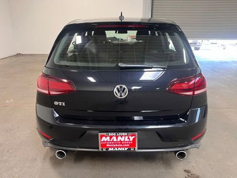 Used 2018 Volkswagen Golf 4-Door image 4