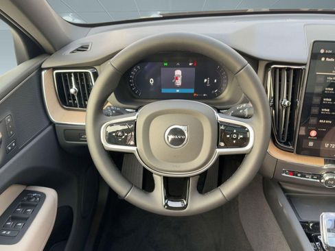 Certified 2026 Volvo XC60 B5 Core w/ Climate Package AWD/4WD image 18