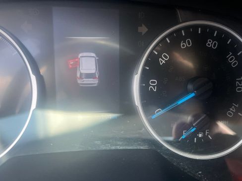Used 2021 Toyota RAV4 LE AWD/4WD image 5
