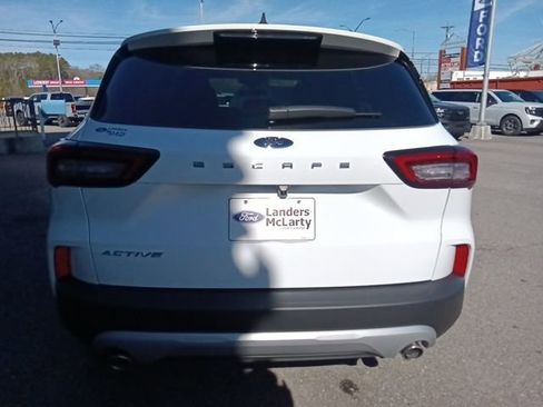 New 2026 Ford Escape Active w/ Cold Weather Package FWD image 4