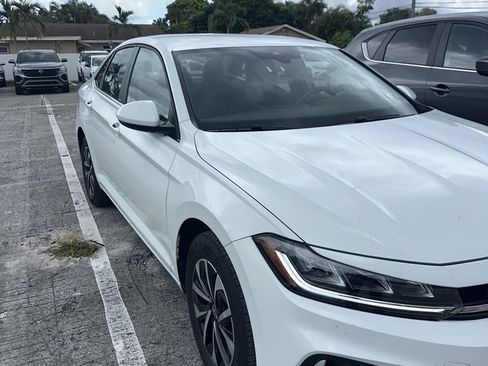 Used 2025 Volkswagen Jetta S FWD image 3