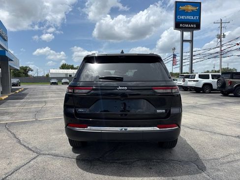 Used 2022 Jeep Grand Cherokee Limited 4xe w/ Luxury Tech Group II AWD/4WD image 5