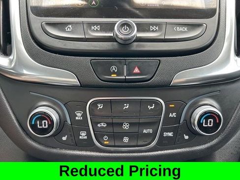 Used 2022 Chevrolet Equinox LT image 27