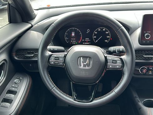Used 2025 Honda HR-V Sport image 28