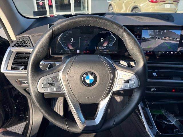 Used 2025 BMW X7 xDrive40i w/ Premium Package AWD/4WD image 20