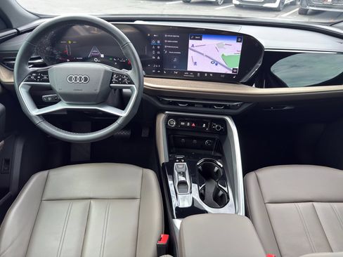 Certified 2025 Audi Q5 Premium AWD/4WD image 23