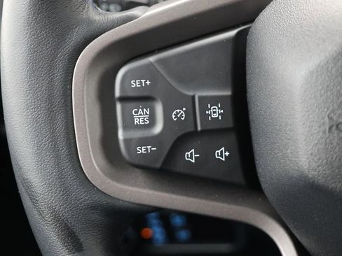 Used 2025 Ford Bronco Badlands image 19