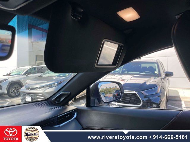 Certified 2024 Toyota Venza Limited AWD/4WD image 32