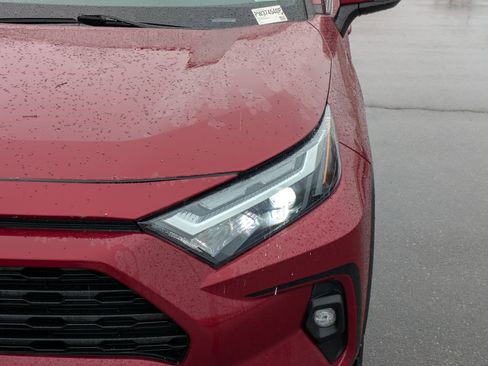 Used 2023 Toyota RAV4 XLE Premium image 13