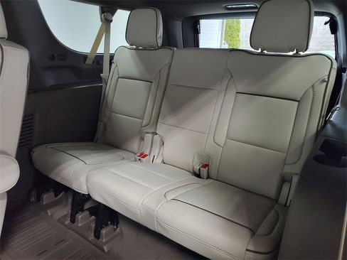 New 2026 GMC Yukon XL Denali w/ LPO, Floor Liner Package image 31