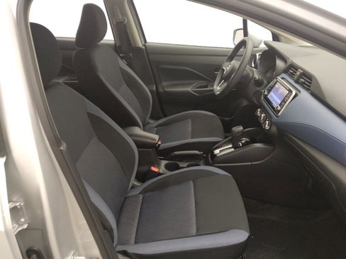 Used 2025 Nissan Versa SV FWD image 21