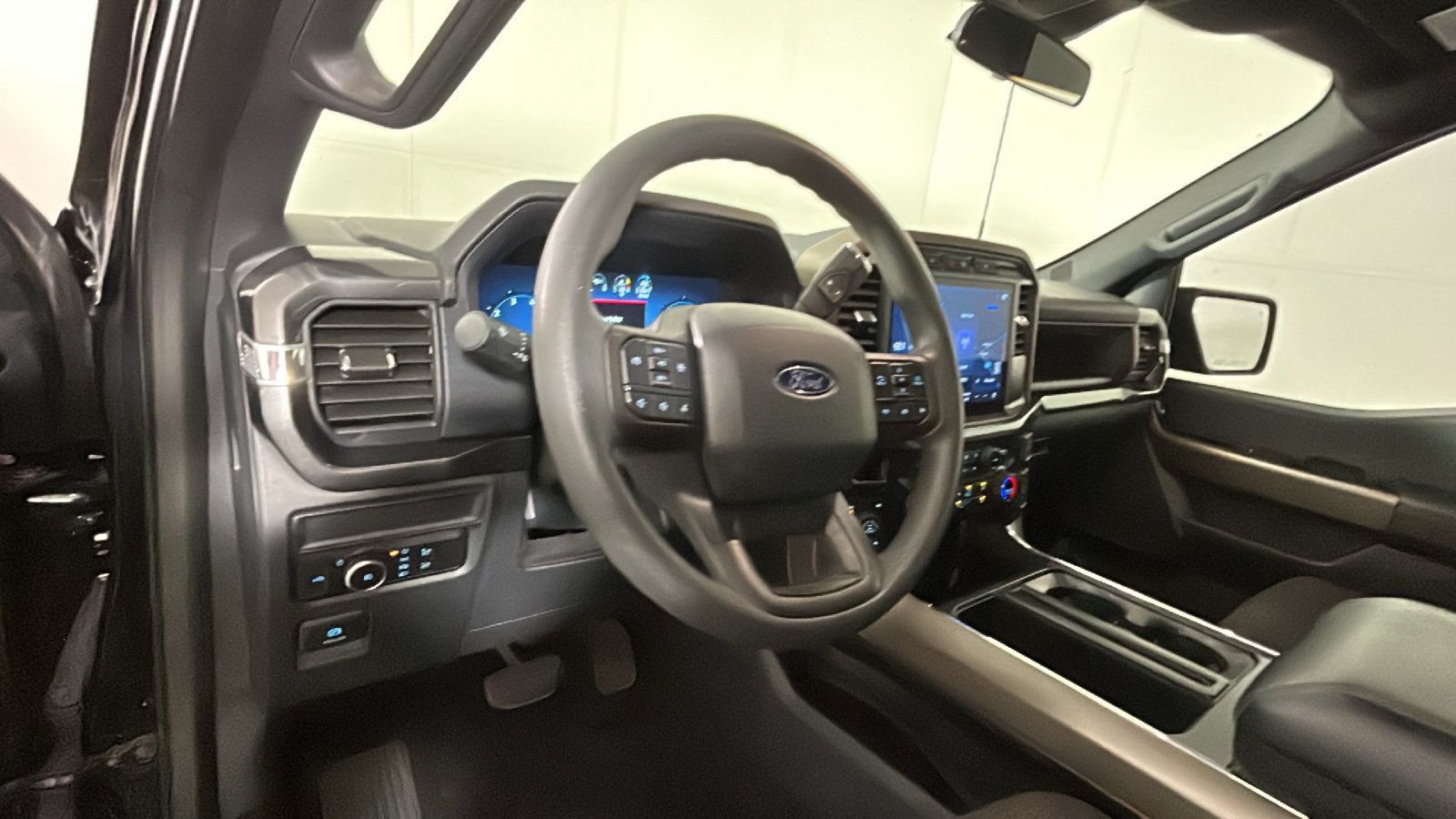 Used 2024 Ford F150 STX w/ Equipment Group 201A FX4 AWD/4WD image 16