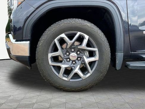 Used 2023 GMC Sierra 1500 SLT w/ SLT Premium Package AWD/4WD image 21