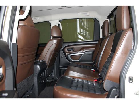 Used 2019 Nissan Titan Platinum Reserve w/ Platinum Utility Package image 15