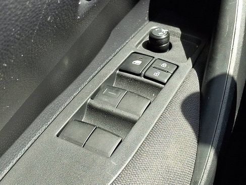 Used 2020 Toyota Corolla LE FWD image 30