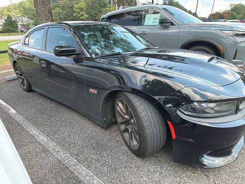 Used 2020 Dodge Charger Scat Pack RWD image 7