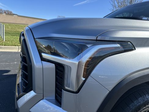 Used 2024 Toyota Tundra Limited image 6