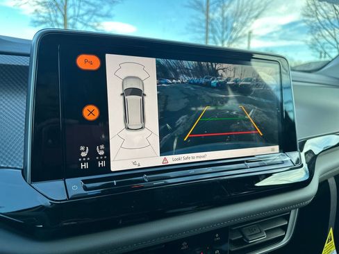 New 2026 Volkswagen Atlas Peak Edition image 10