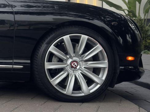 Used 2014 Bentley Continental GT image 6