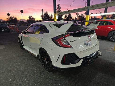 Used 2019 Honda Civic Type R image 7