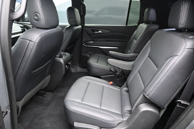Used 2025 Chevrolet Traverse LT AWD/4WD image 15