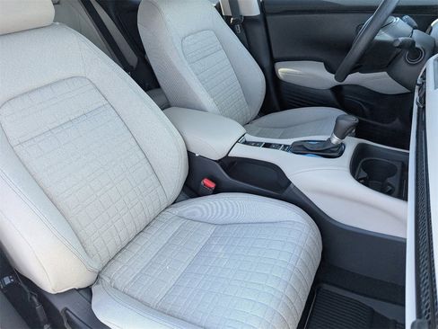 New 2026 Honda HR-V LX image 6