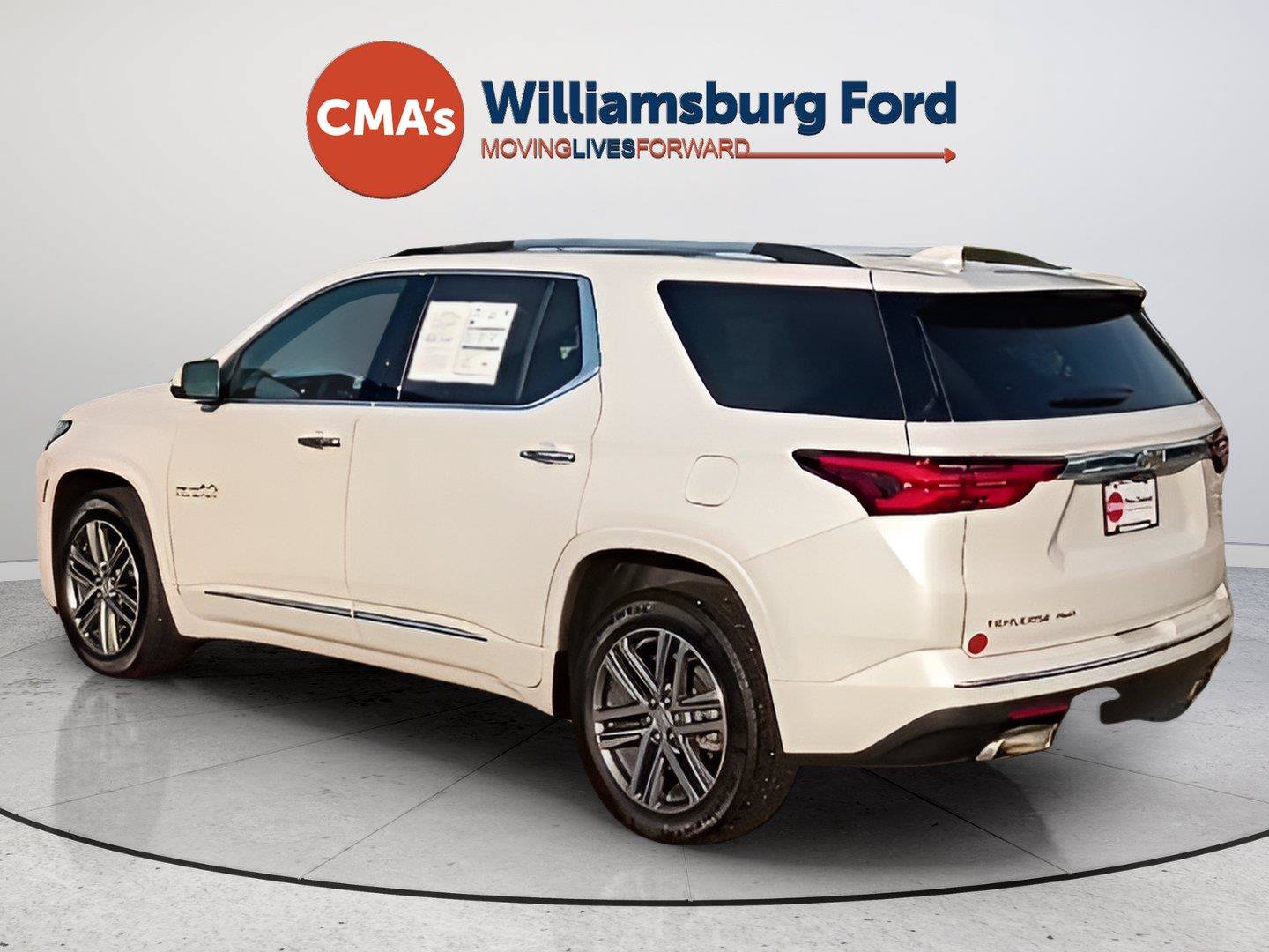 Used 2023 Chevrolet Traverse High Country w/ LPO, Floor Liner Package AWD/4WD image 3