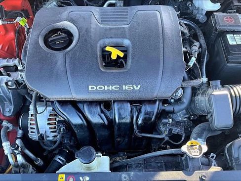 Used 2019 Hyundai Veloster 2.0 Premium image 28