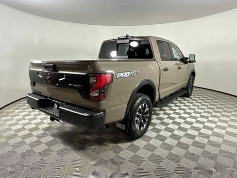 Used 2024 Nissan Titan PRO-4X w/ Pro-4x Convenience Package image 4
