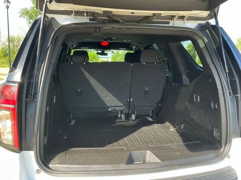 Used 2022 Chevrolet Tahoe 4WD w/ Remote Keyless Entry Package image 12