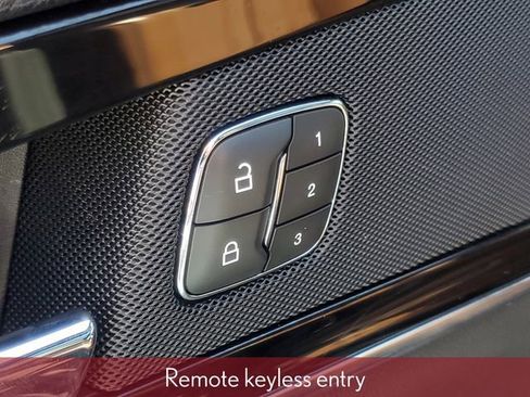 Used 2022 Lincoln Nautilus Reserve image 14