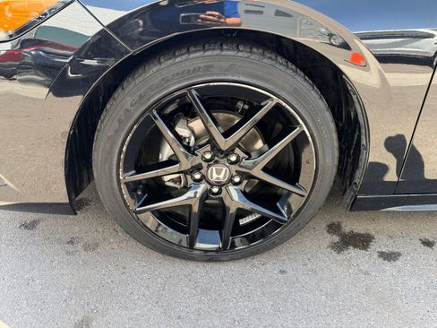 Used 2024 Honda Civic Sport image 11