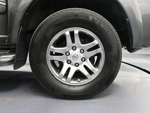 Used 2005 Toyota Sequoia Limited AWD/4WD image 14