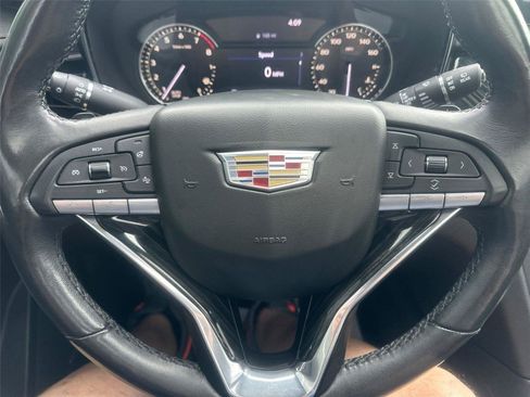 Used 2020 Cadillac XT6 Premium Luxury FWD image 24