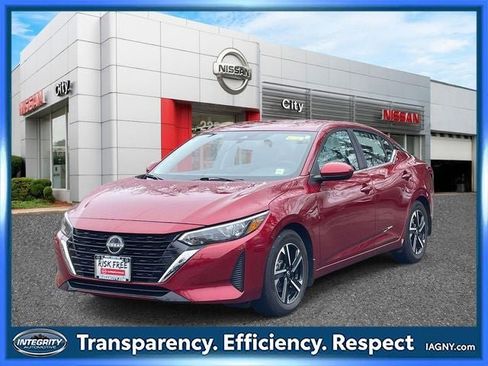 Certified 2025 Nissan Sentra SV w/ Trunk Package FWD image 4
