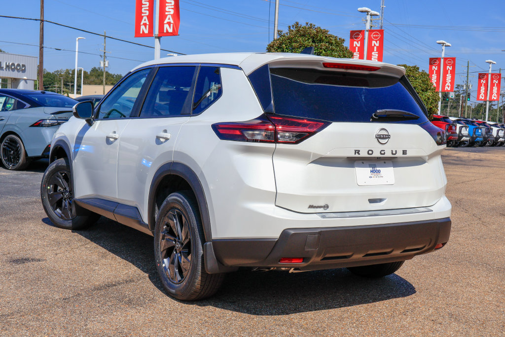 New 2026 Nissan Rogue SV FWD image 2