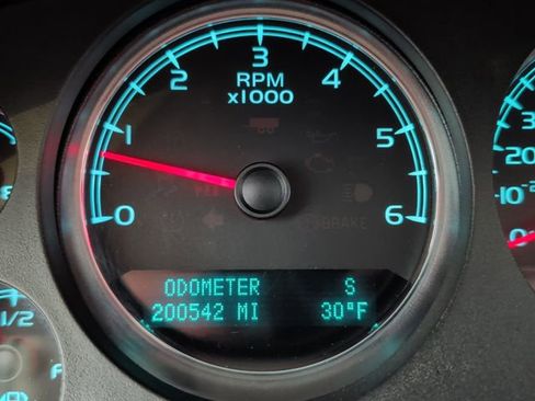 Used 2014 Chevrolet Tahoe LT w/ Luxury Package image 31