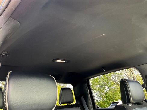 Used 2024 RAM 1500 Laramie AWD/4WD image 19