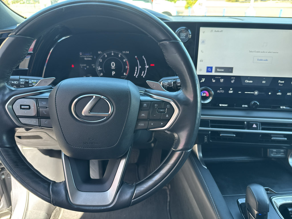 Used 2023 Lexus RX 350 Premium w/ Accessory Package AWD/4WD image 13
